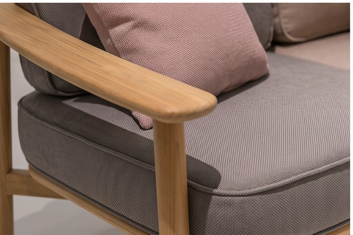 Upton Teak Garden Furniture Set – close-up detail